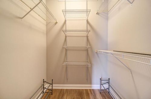 629 Granville Ct, Atlanta GA 30328-3445 exterior