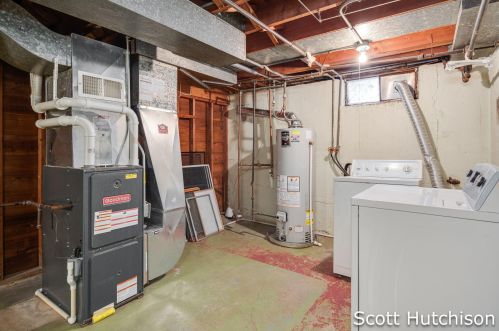 1842 Diamond Ave, Grand Rapids MI 49505-4873 exterior