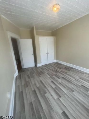 44 Martha Pl, Passaic Park NJ  07055-4233 exterior