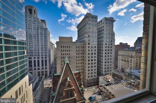 111 15th St, Philadelphia PA  19102-2625 exterior