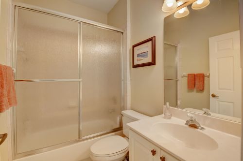 6947 Southport Dr, Boynton Beach FL 33472-6901 exterior