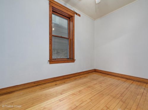 2008 Addison St, Chicago IL 60618-6102 exterior