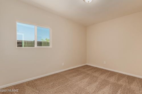 7055 Camino De Ln Tierra, Tucson AZ 85741-2416 exterior