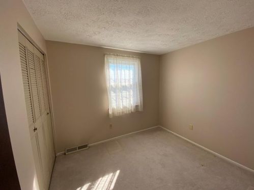 415 Highland Ave, Pittsburgh PA 15206-4233 exterior