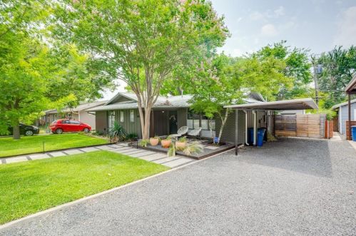 1315 Corona Dr, Austin TX  78723-2513 exterior