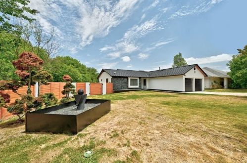 3600 Alexandria Dr, Austin TX  78749-3963 exterior