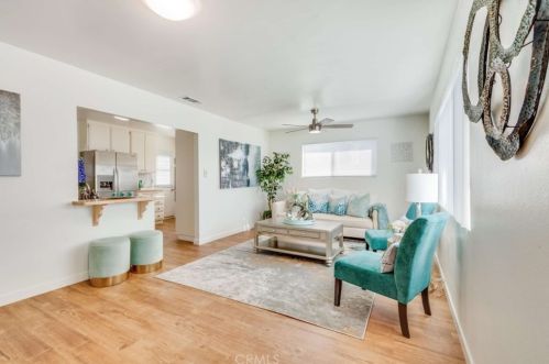 8511 Rose St, Bellflower CA 90706-6376 exterior