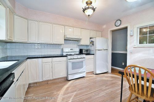 363 Constitution Dr, Lacey NJ 08731-1723 exterior