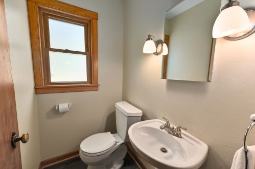 9304 Jackson Park Blvd, Milwaukee WI 53226-2616 exterior