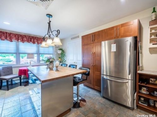 30 Osage Dr, Huntington Station NY exterior