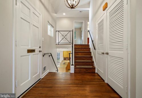 112 Blf Ter, Silver Spring MD 20902-3103 exterior