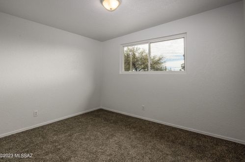 8189 20th St, Tucson AZ  85710-5960 exterior