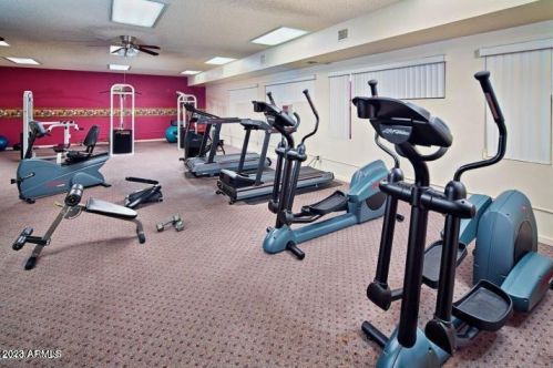 4303 Cactus Rd, Phoenix AZ  85032-7637 exterior