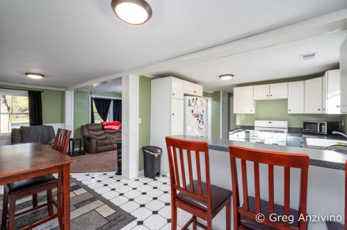 514 Brooks Rd, Meskegon MI 49444-9724 exterior