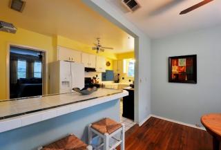 4704 Sinclair Ave, Austin TX  78756-2819 exterior