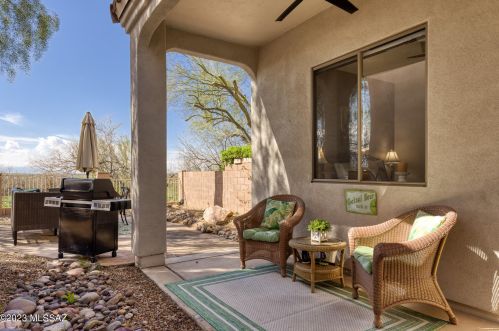 5073 Pinnacle Cove Dr, Tucson AZ  85749-7153 exterior