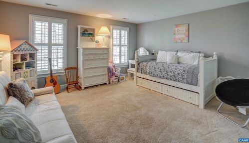 3149 Dane Ct, Keswick VA 22947-9106 exterior