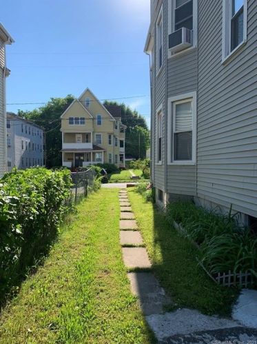 146 Fairview St, New Britain CT  06051-2710 exterior