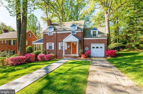 1516 Live Oak Dr, Silver Spring, MD 20910-1543