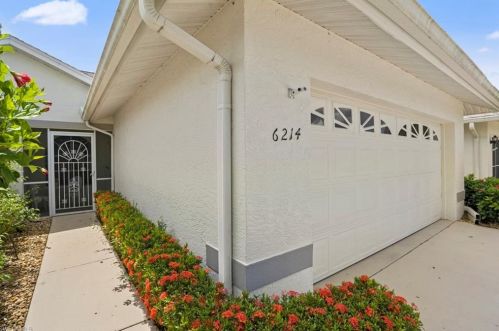 6214 Shadowood Cir, Naples, FL