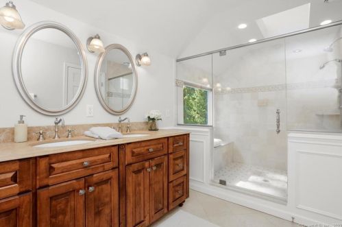 35 Dudley Rd, Wilton CT 06897-3508 exterior