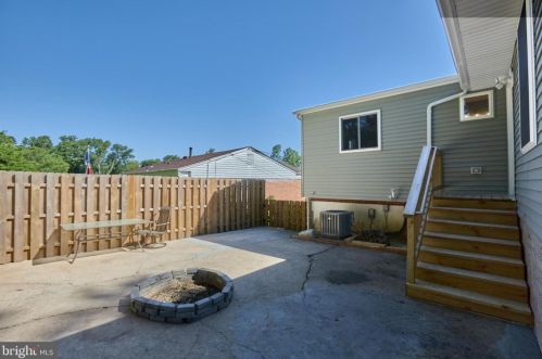 1007 Venice Dr, Silver Spring MD 20904-2065 exterior