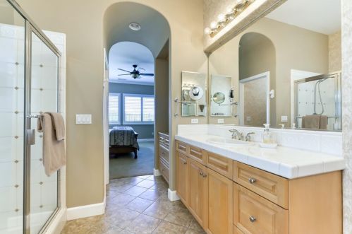 4054 Borders Dr, Folsom CA 95762-5415 exterior