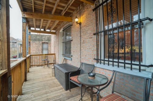 5207 Blackstone Ave, Chicago IL  60615-4126 exterior