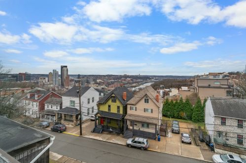 94 Wyoming St, Pittsburgh PA 15211-1744 exterior