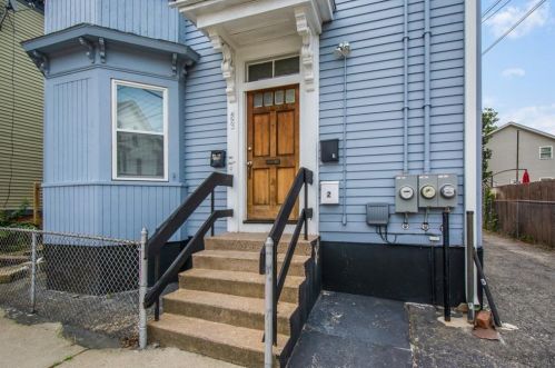 460 Chalkstone Ave, Providence RI 02909-4918 exterior