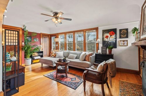 2565 60th St, Milwaukee, WI 53210-2621