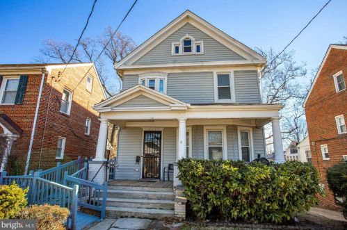 2907 Carlton Ave, Washington DC  20018-2615 exterior