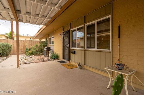 325 Colter St, Phoenix AZ 85018-1536 exterior