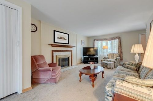 839 Bower Hill Rd, Pittsburgh PA 15243-1508 exterior