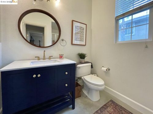 5236 Montecito Dr, Concord CA 94521-5507 exterior