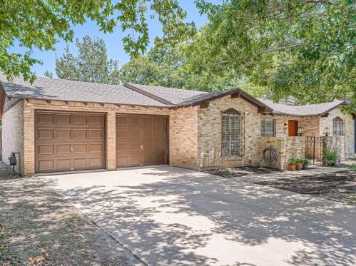 2700 Dunbarton Dr, Austin, TX 78723-2235
