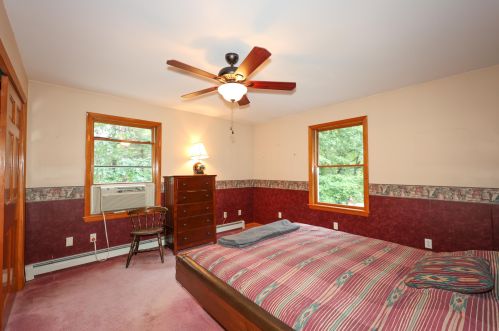 494 Mtn Rd, Concord NH 03301-6902 exterior