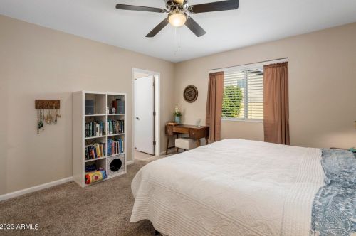 1314 Shannon St, Chandler AZ 85226-5872 exterior