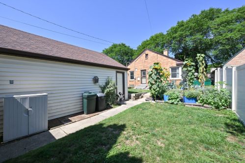 5529 Brooklyn Pl, Milwaukee WI 53216-3140 exterior