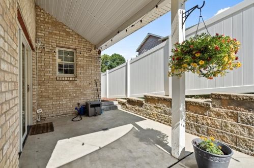 217 Plymouth St, Pittsburgh PA 15211-1233 exterior