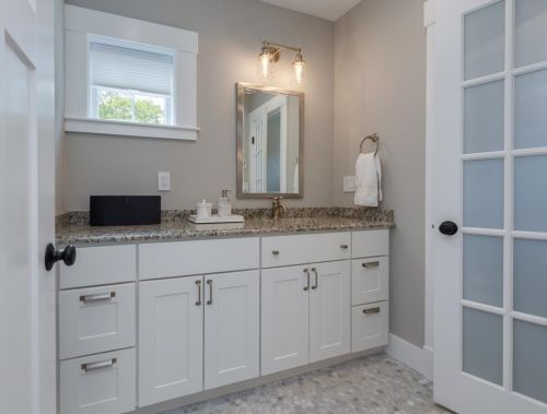 39 Thayer Pond Rd, Concord NH  03301-7517 exterior