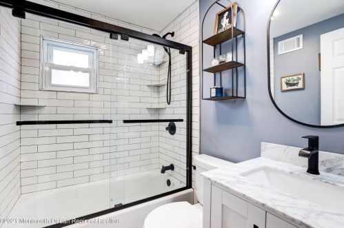 38 Louis St, Old Bridge NJ 08857-2235 exterior