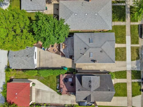 9114 Sawyer Ave, Chicago IL 60805-1640 exterior