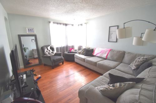 2420 20 Ave, Broadview IL 60155-3916 exterior