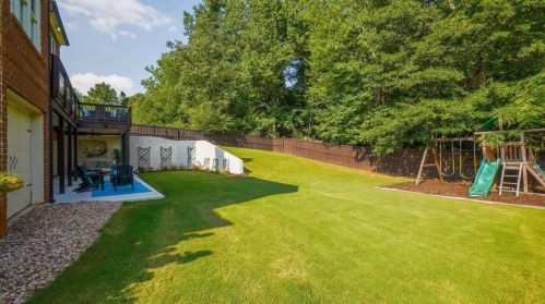 9075 Ivyshaw Lndg, Gainesville GA exterior