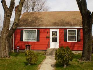 200 Forest Ave, Cranston, RI 02910-5513