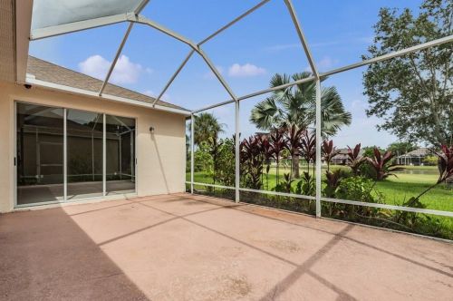 18113 Kara Ct, Tampa FL  33647-3306 exterior