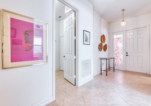 6802 Watertown Dr, Boynton Beach, FL 33437-3920