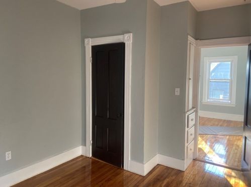 45 Fox St, Worcester MA 01604-4331 exterior