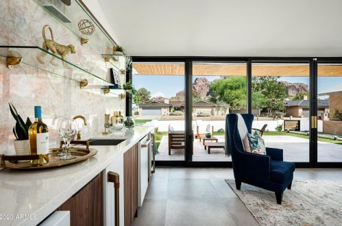 5812 44th Pl, Phoenix AZ  85040-4056 exterior